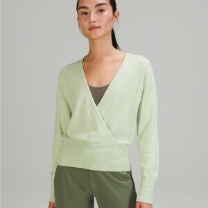 NWT Lululemon Women's Crossover Ribbed Sweater 6